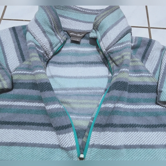 New Eddie Bauer Quarter Zip Soft Fleece Pullover - Picture 3 of 8